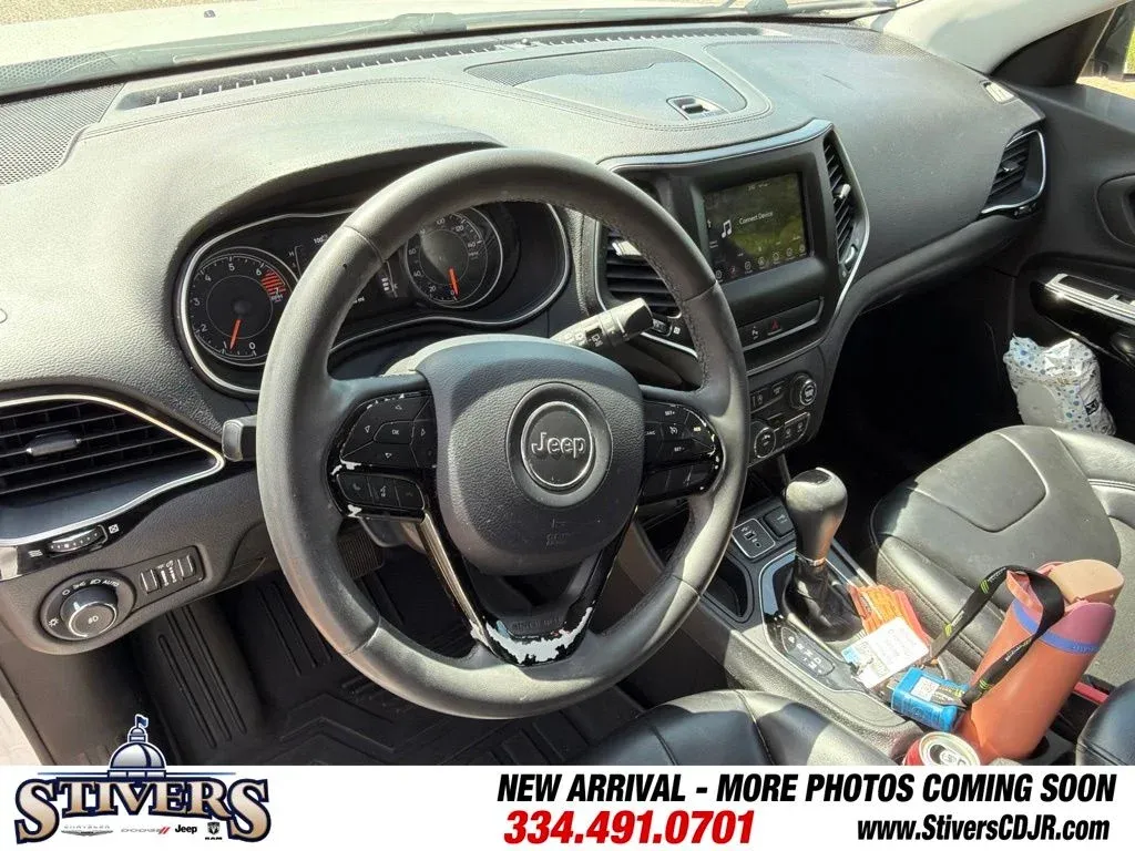 2020 Jeep Cherokee Latitude Plus thumbnail 10