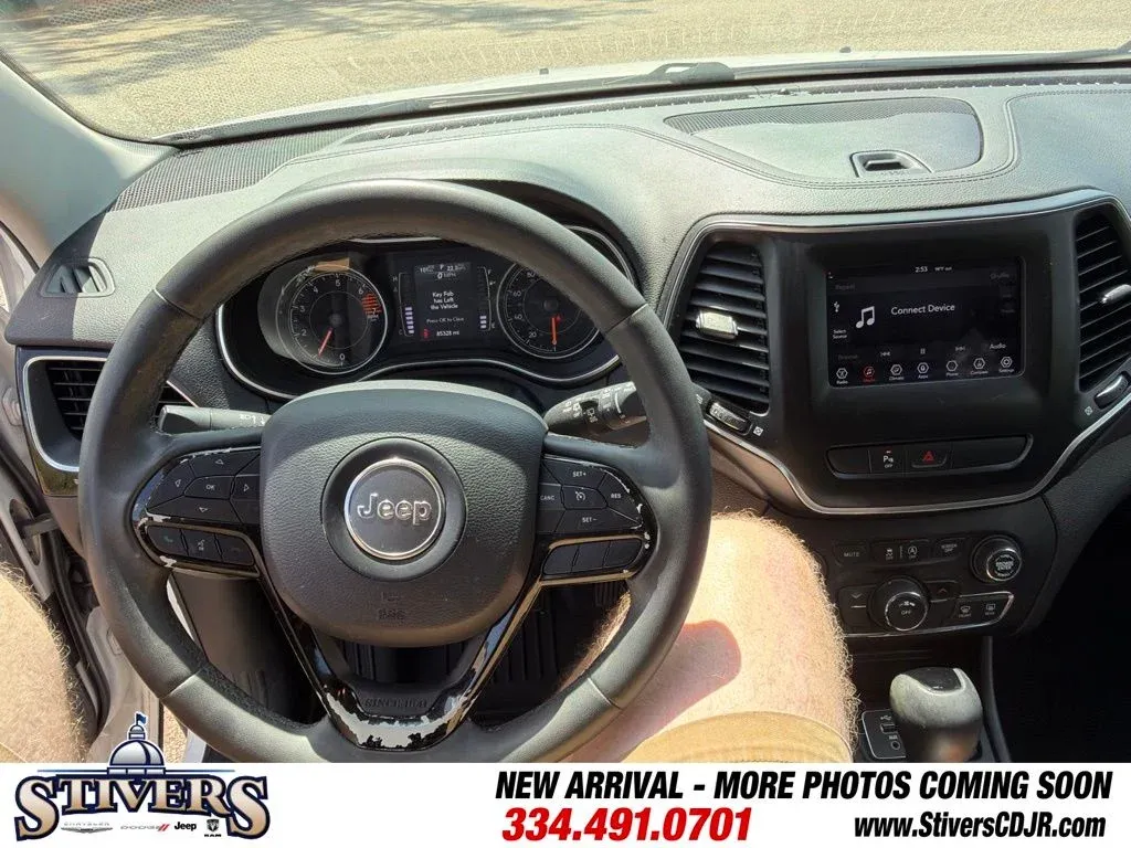 2020 Jeep Cherokee Latitude Plus thumbnail 12