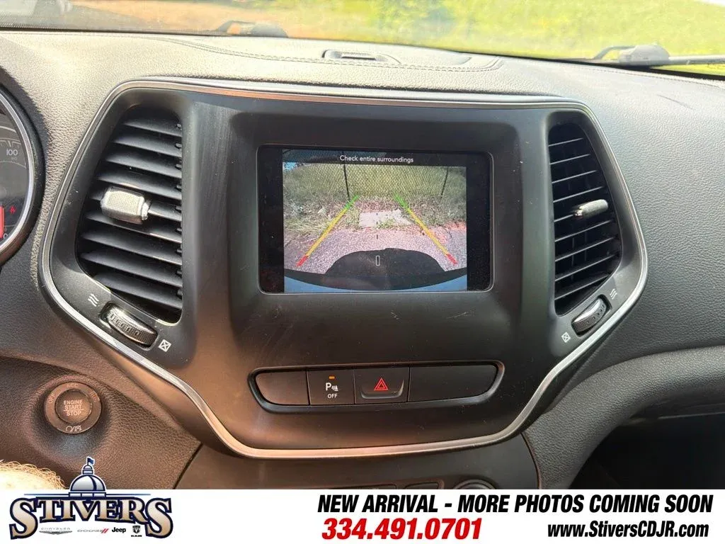 2020 Jeep Cherokee Latitude Plus thumbnail 13