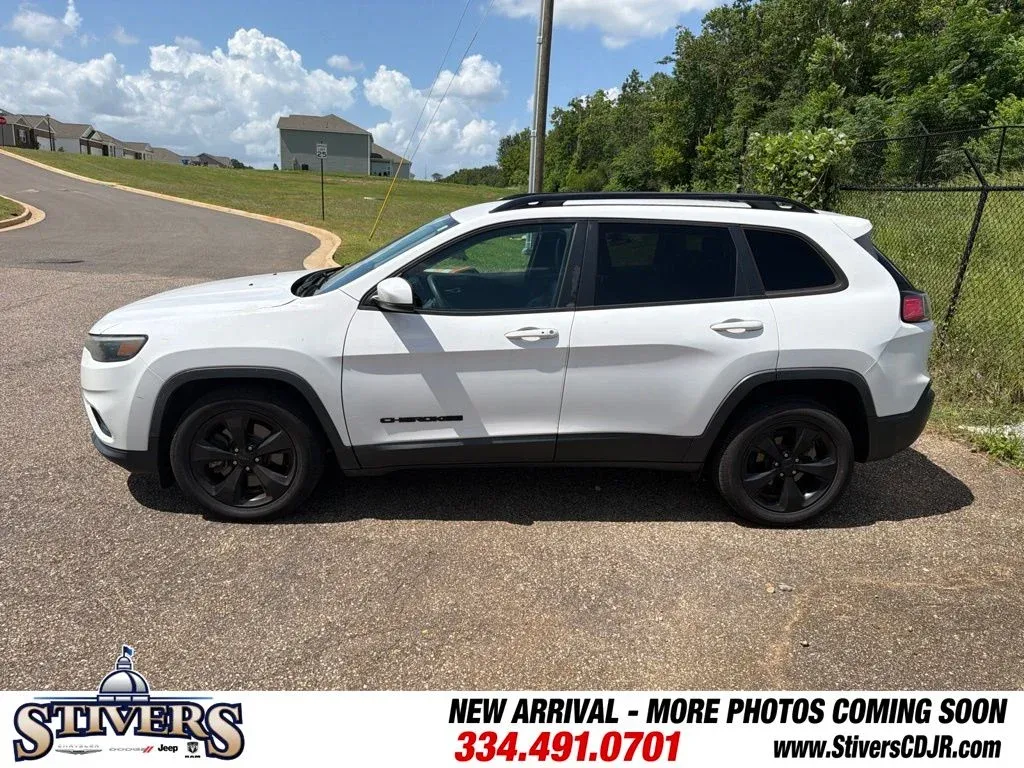 2020 Jeep Cherokee Latitude Plus thumbnail 8