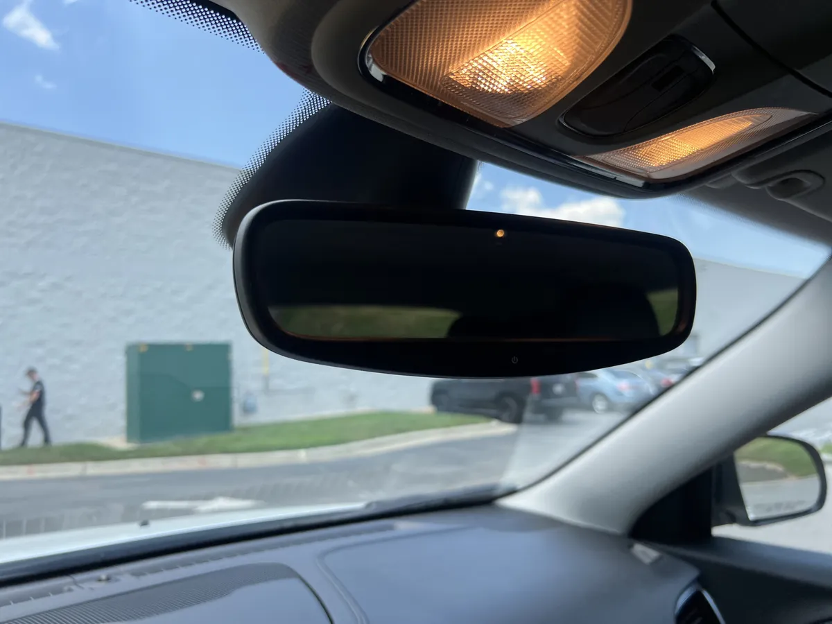 2020 Jeep Cherokee Limited thumbnail 26