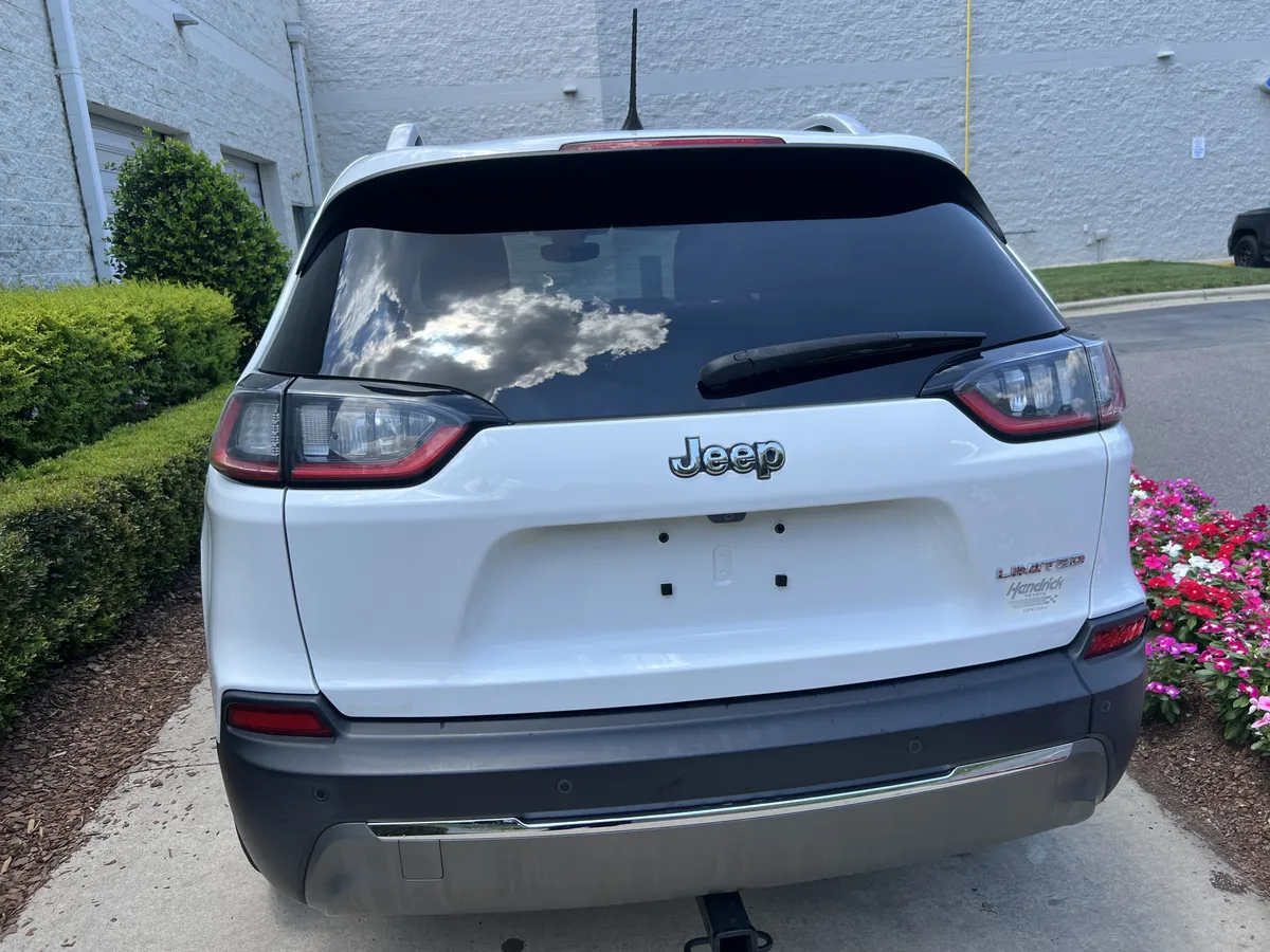 2020 Jeep Cherokee Limited thumbnail 8