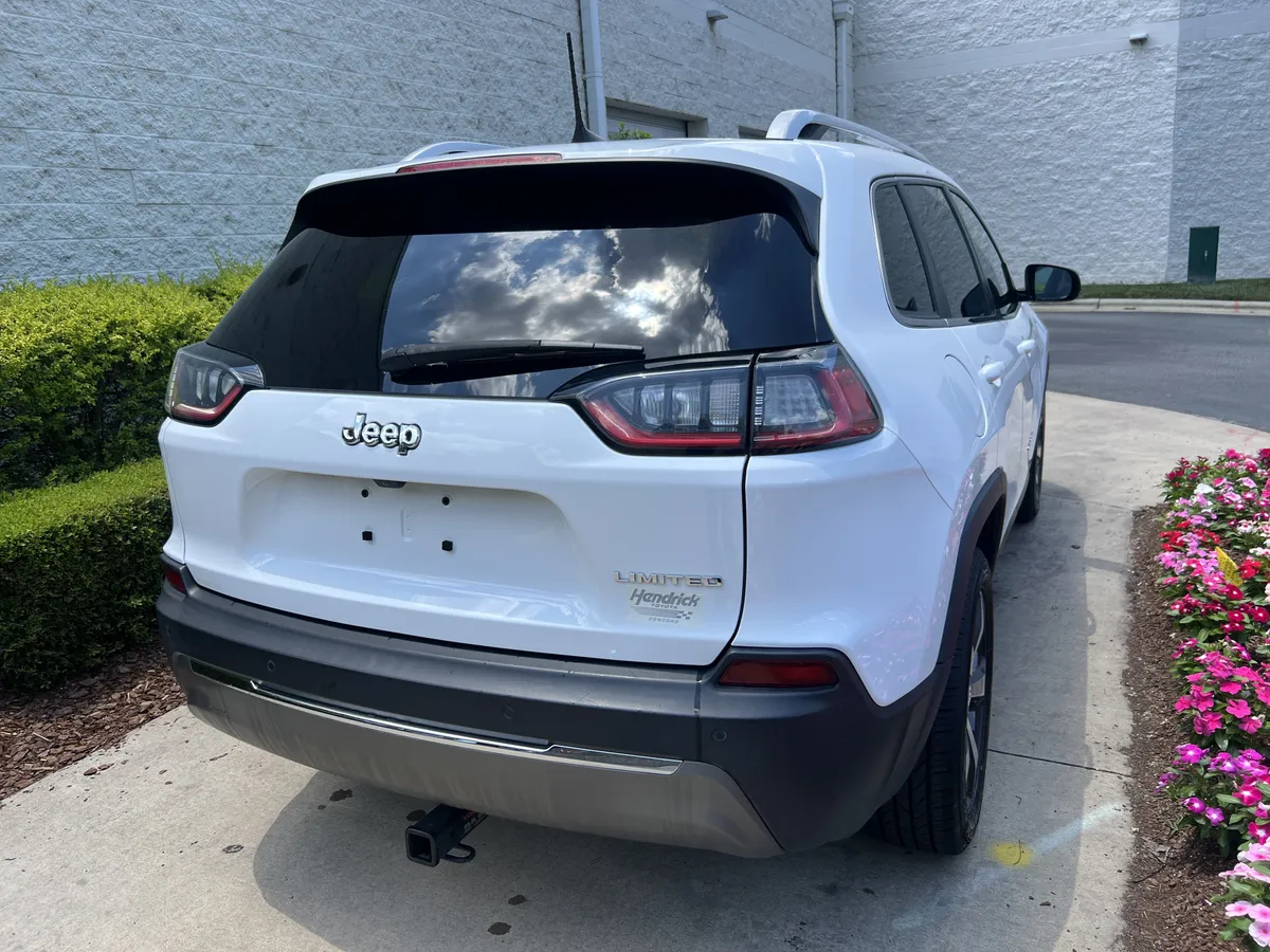 2020 Jeep Cherokee Limited thumbnail 9