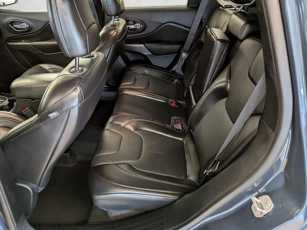 2020 Jeep Cherokee Limited thumbnail 21