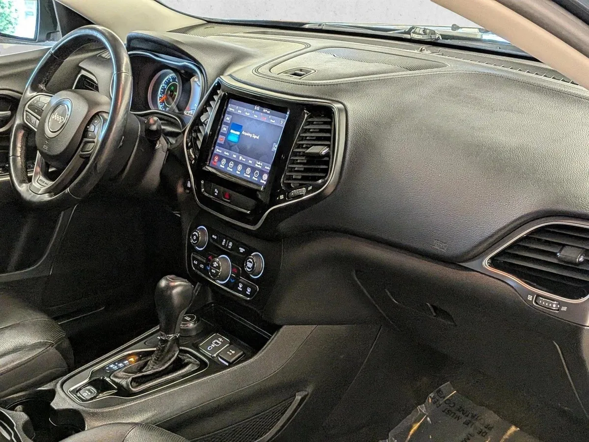 2020 Jeep Cherokee Limited thumbnail 24