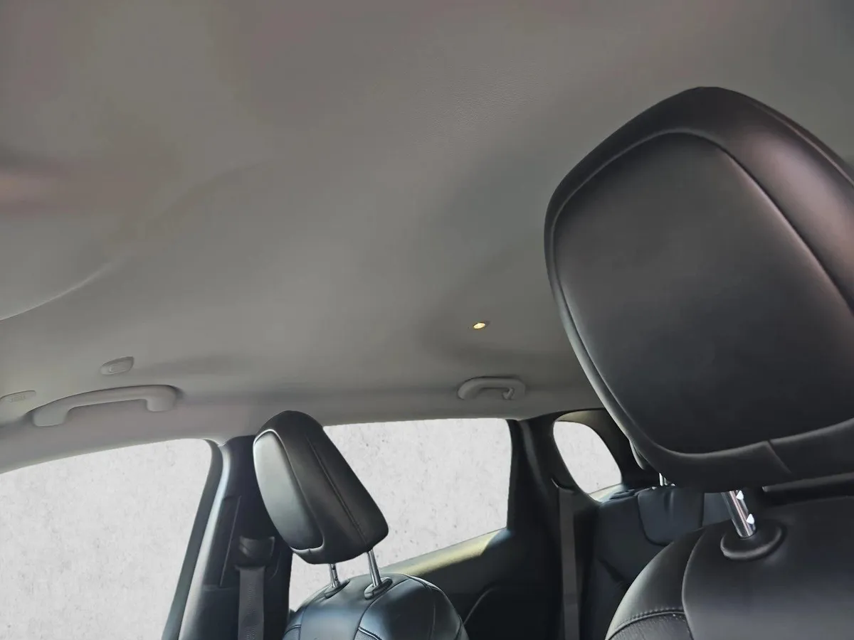 2020 Jeep Cherokee Limited thumbnail 30