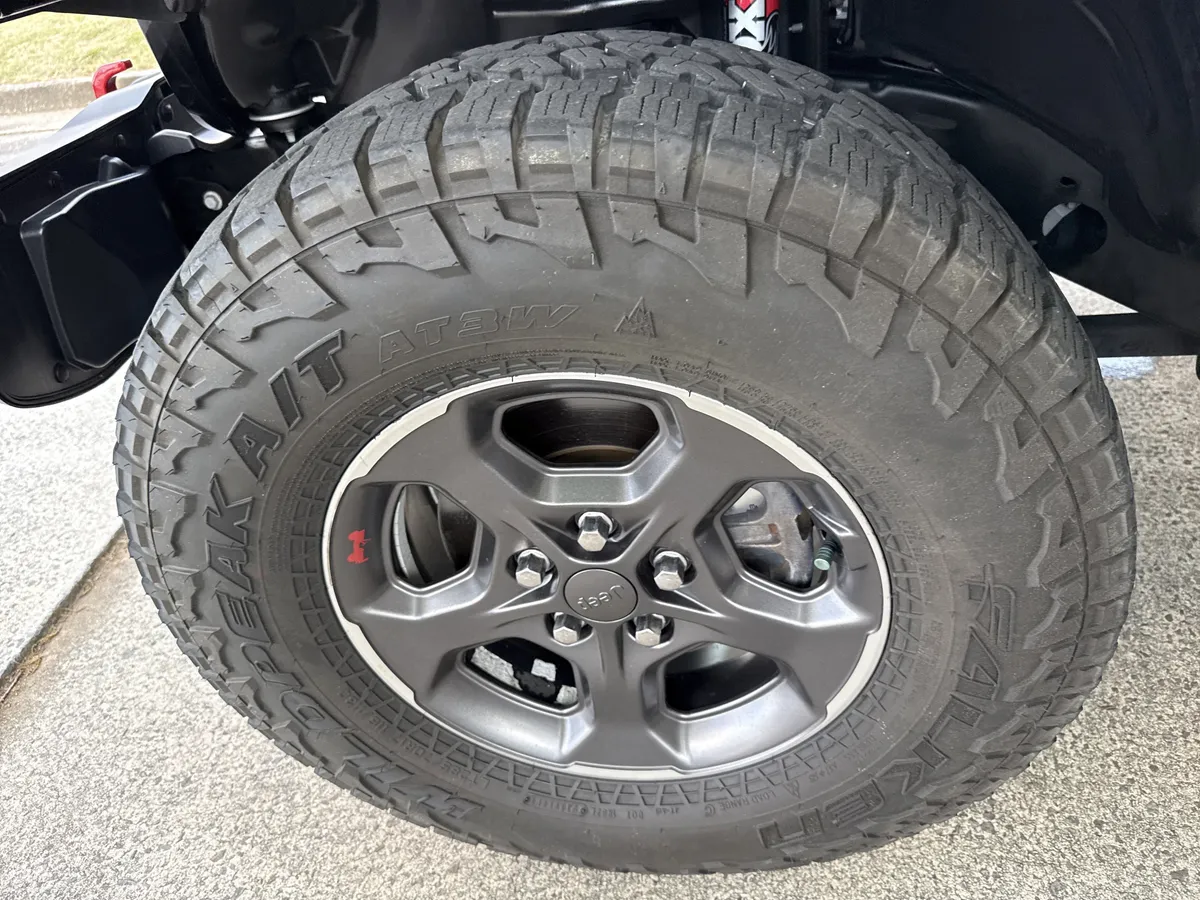 2020 Jeep Gladiator thumbnail 13