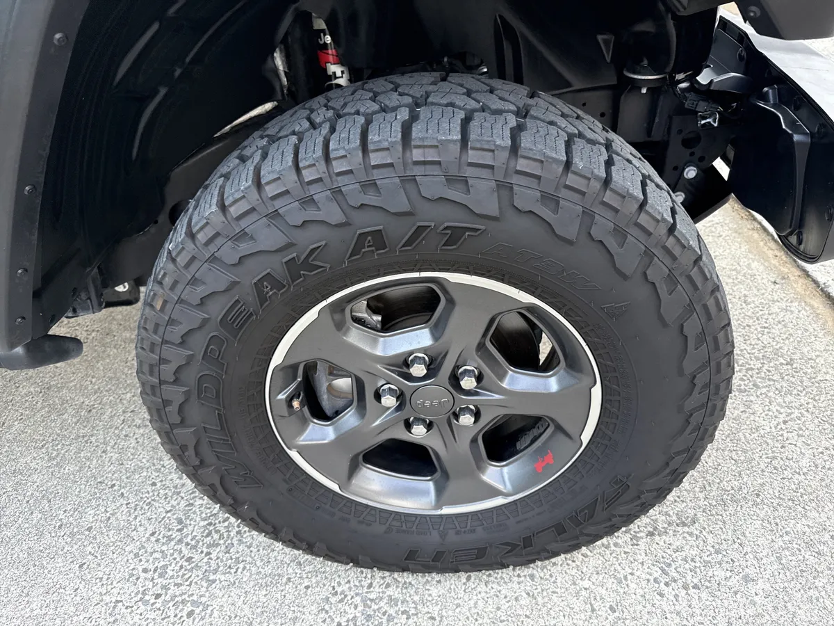 2020 Jeep Gladiator thumbnail 14