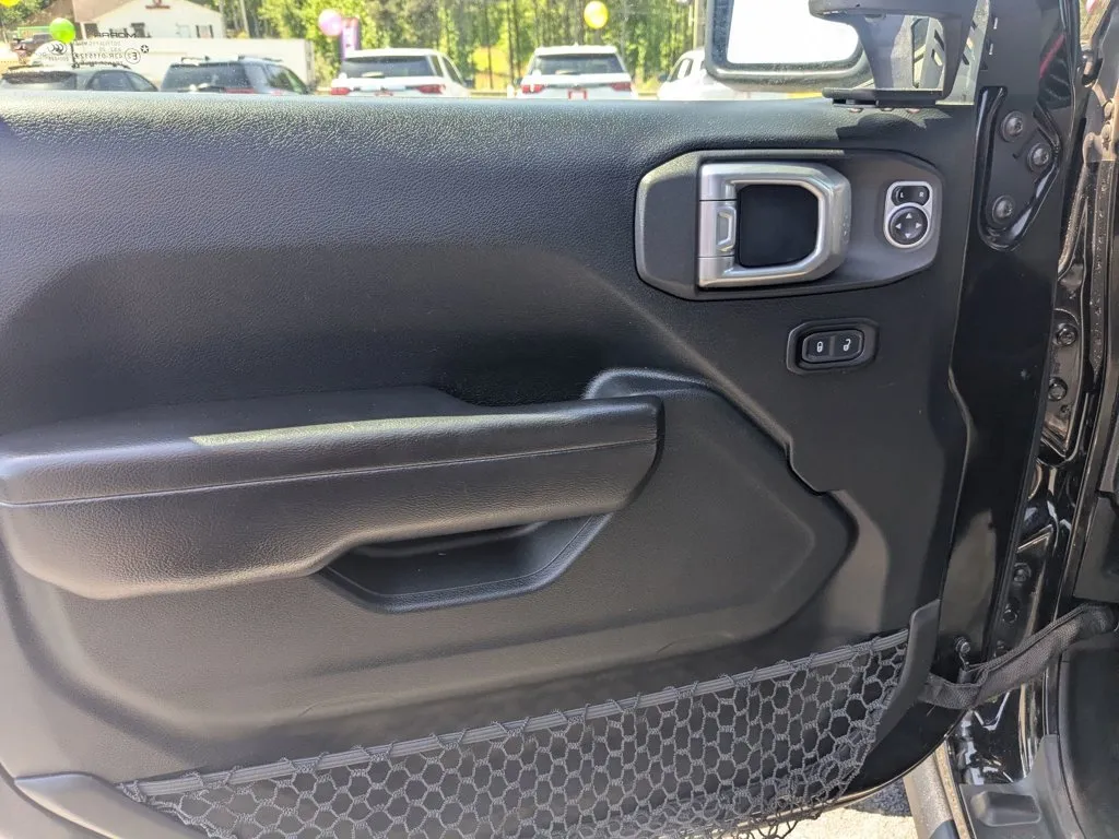 2020 Jeep Gladiator Mojave thumbnail 11
