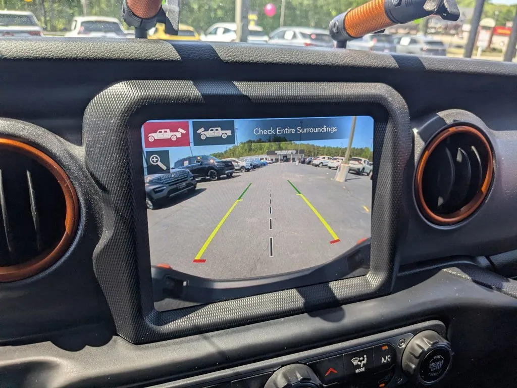 2020 Jeep Gladiator Mojave thumbnail 17