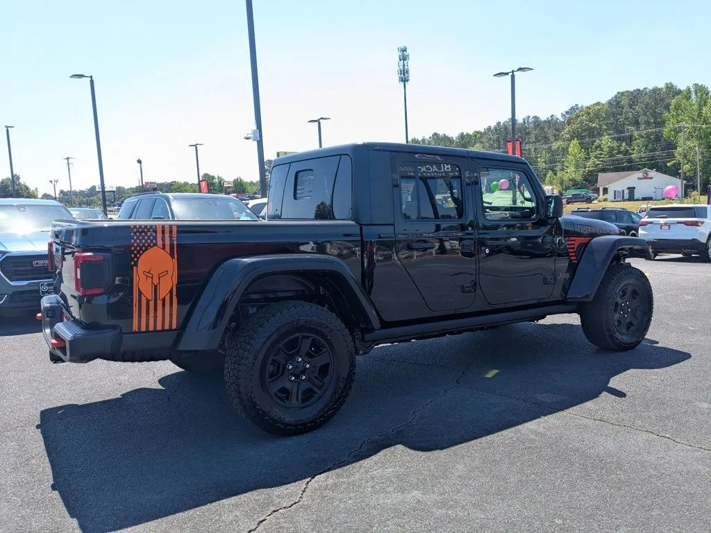 2020 Jeep Gladiator Mojave thumbnail 4
