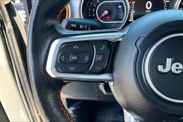 2020 Jeep Gladiator Mojave thumbnail 10