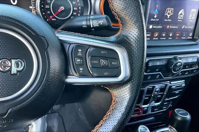 2020 Jeep Gladiator Mojave thumbnail 11