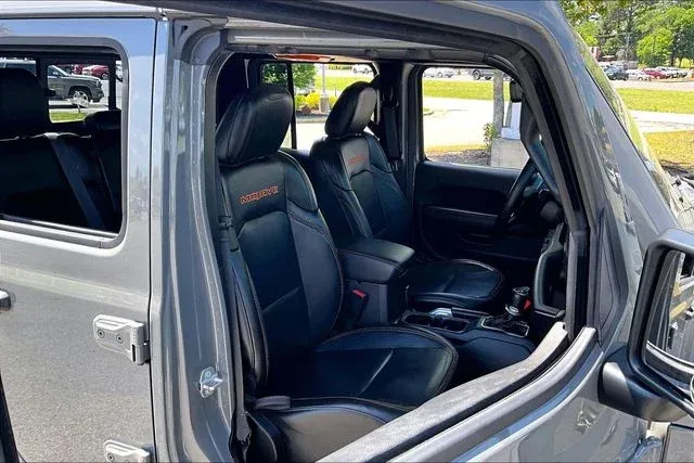 2020 Jeep Gladiator Mojave thumbnail 26