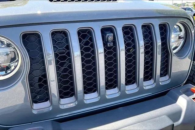 2020 Jeep Gladiator Mojave thumbnail 30
