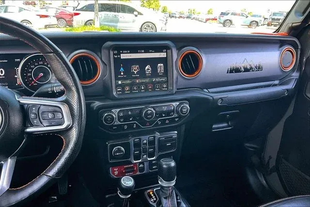 2020 Jeep Gladiator Mojave thumbnail 9