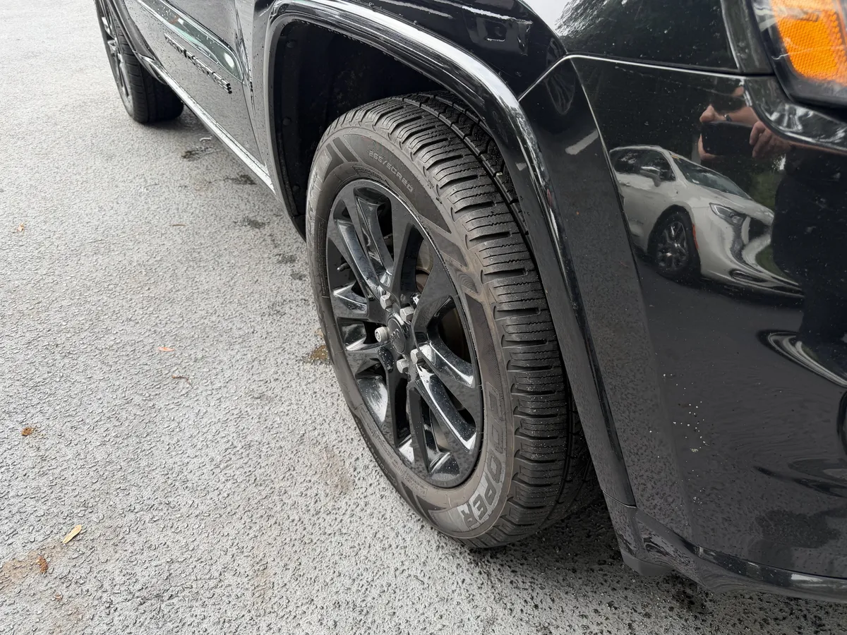 2020 Jeep Grand Cherokee Altitude thumbnail 10