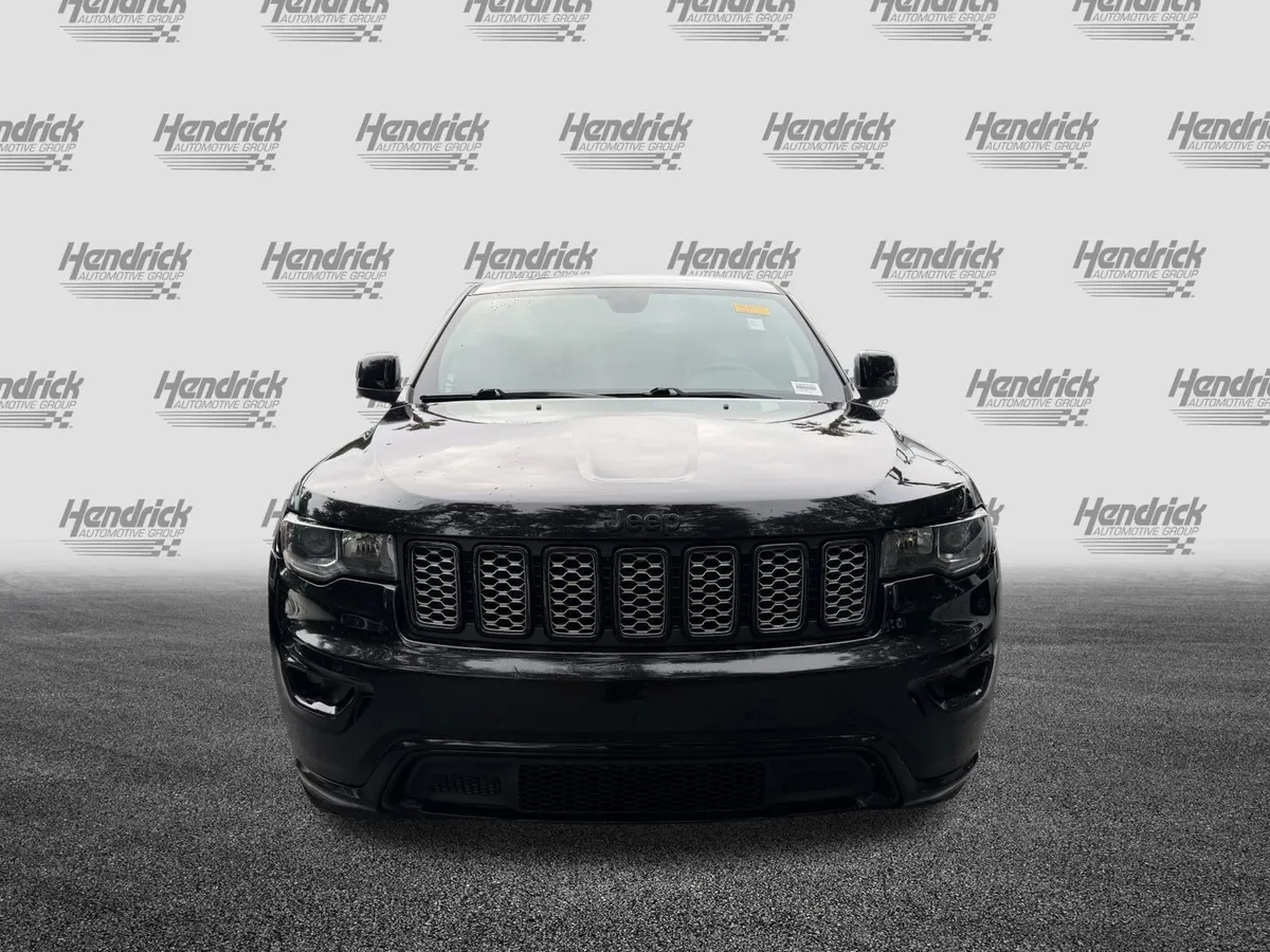 2020 Jeep Grand Cherokee Altitude thumbnail 2