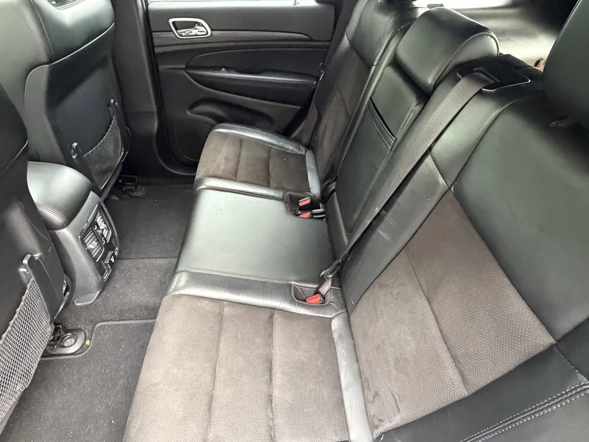 2020 Jeep Grand Cherokee Altitude thumbnail 31