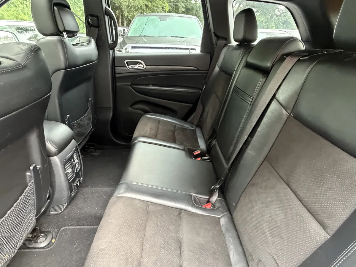 2020 Jeep Grand Cherokee Altitude thumbnail 32