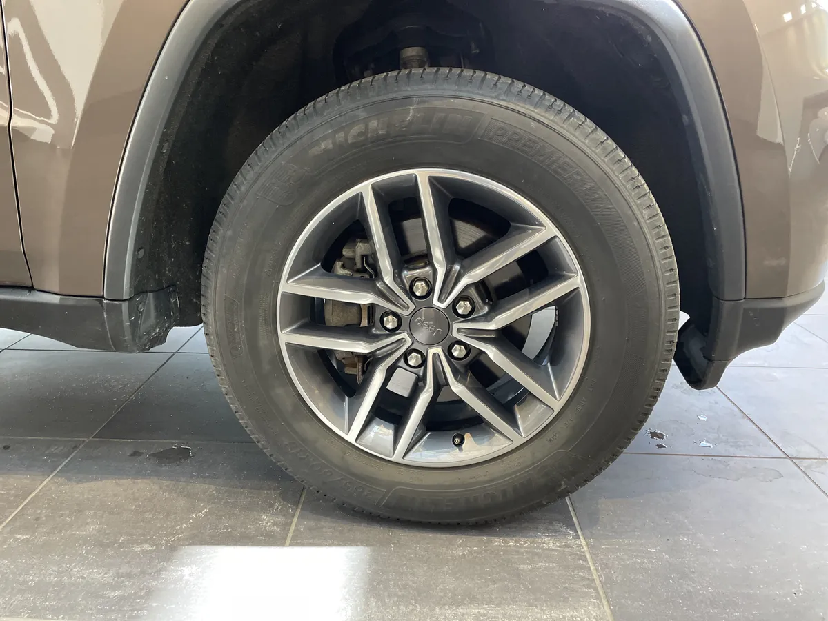 2020 Jeep Grand Cherokee Limited thumbnail 11