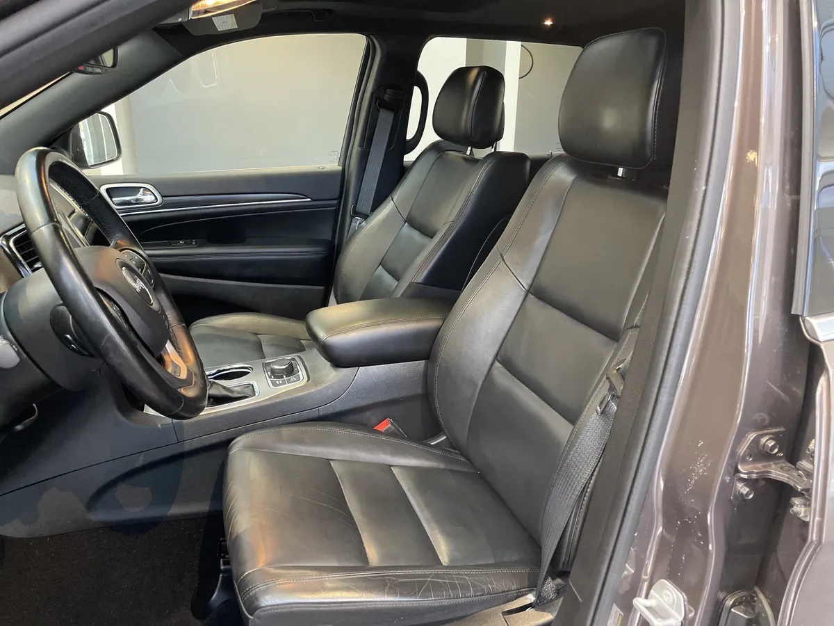 2020 Jeep Grand Cherokee Limited thumbnail 17