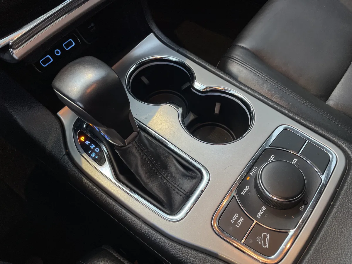 2020 Jeep Grand Cherokee Limited thumbnail 30