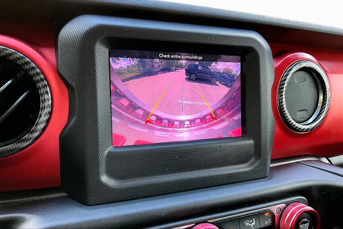 2020 Jeep Wrangler Unlimited Rubicon thumbnail 23