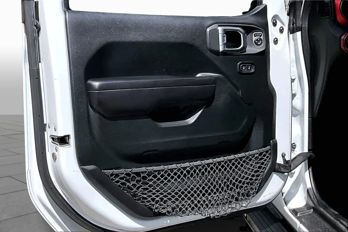 2020 Jeep Wrangler Unlimited Rubicon thumbnail 24