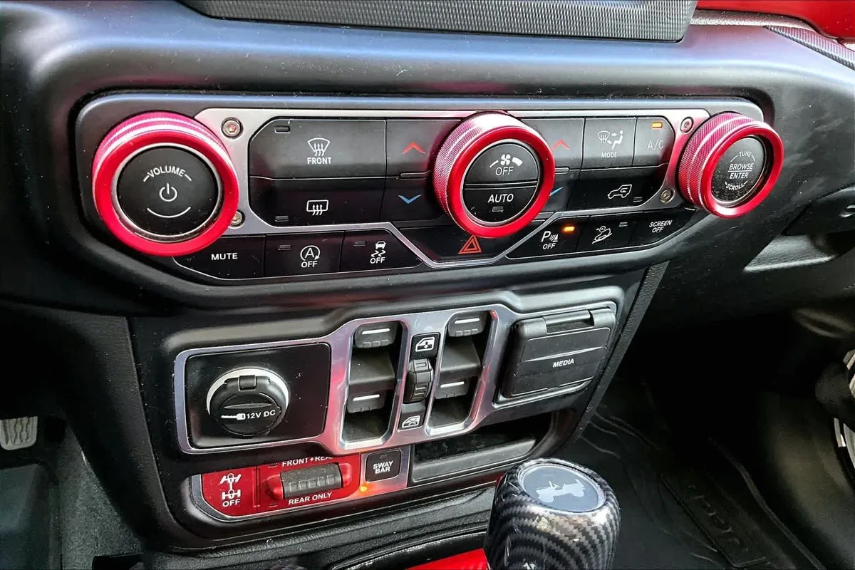 2020 Jeep Wrangler Unlimited Rubicon thumbnail 29