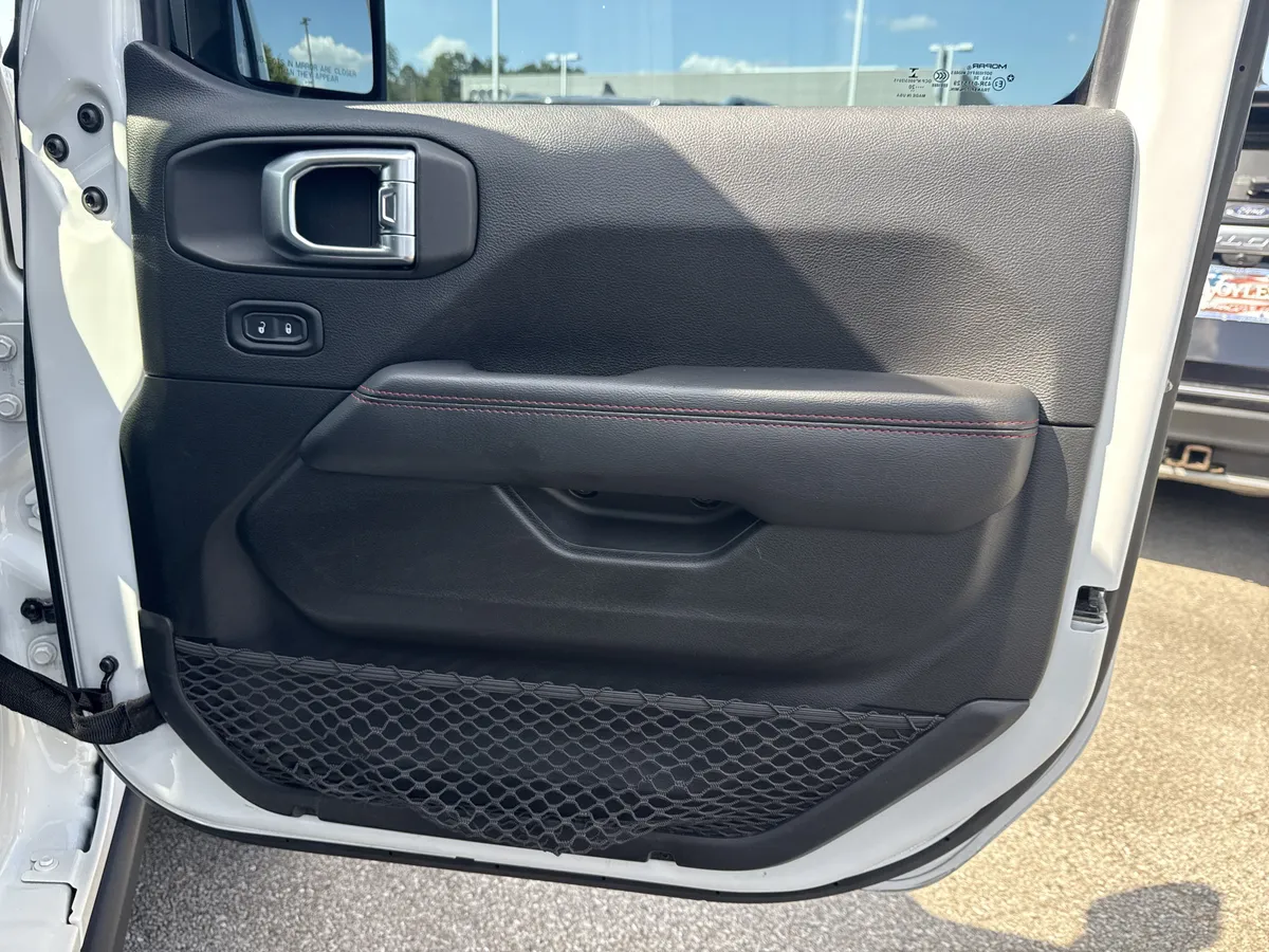 2020 Jeep Wrangler Unlimited Rubicon thumbnail 12