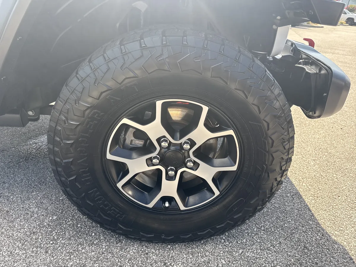 2020 Jeep Wrangler Unlimited Rubicon thumbnail 17