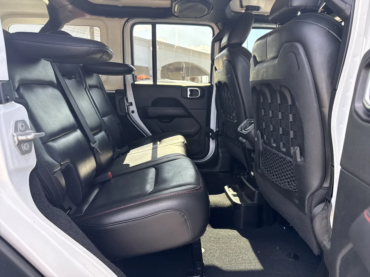 2020 Jeep Wrangler Unlimited Rubicon thumbnail 19