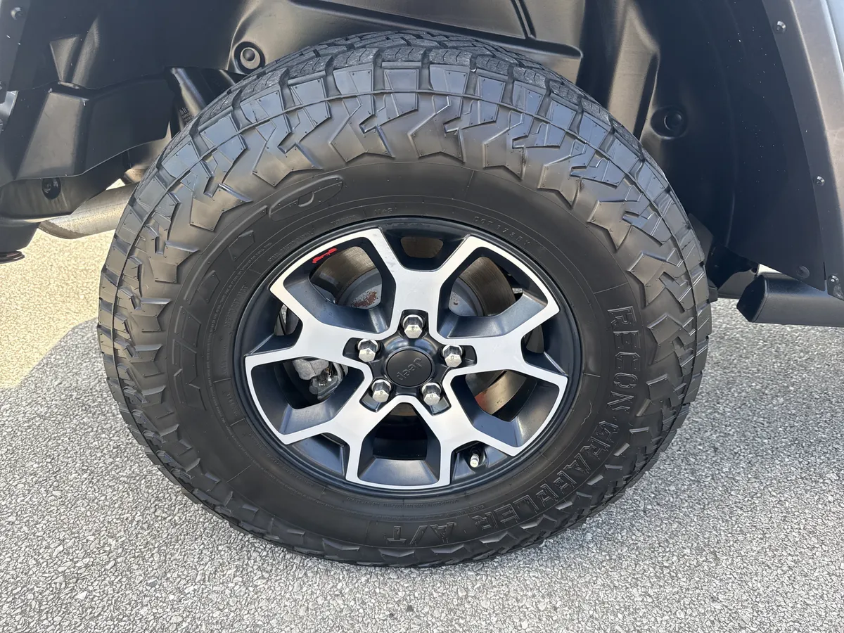 2020 Jeep Wrangler Unlimited Rubicon thumbnail 26