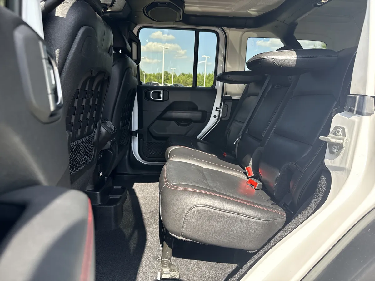 2020 Jeep Wrangler Unlimited Rubicon thumbnail 30