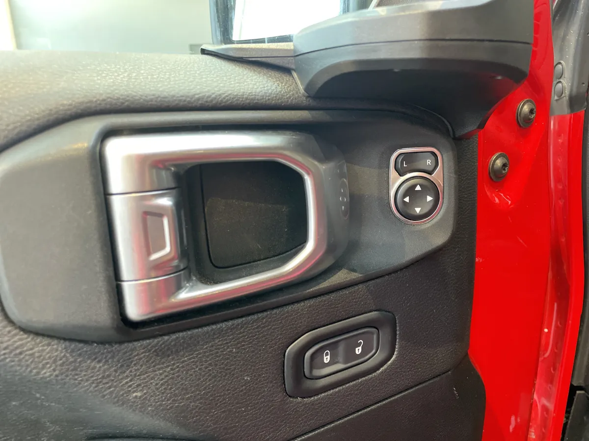 2020 Jeep Wrangler Unlimited Rubicon thumbnail 14