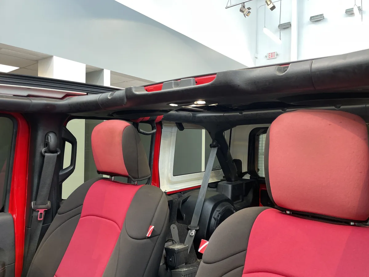 2020 Jeep Wrangler Unlimited Rubicon thumbnail 15