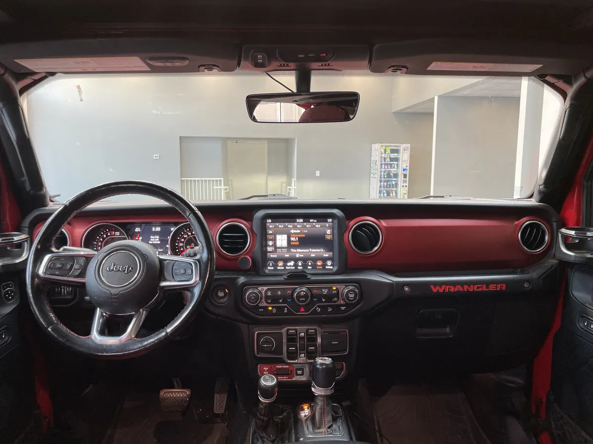 2020 Jeep Wrangler Unlimited Rubicon thumbnail 28