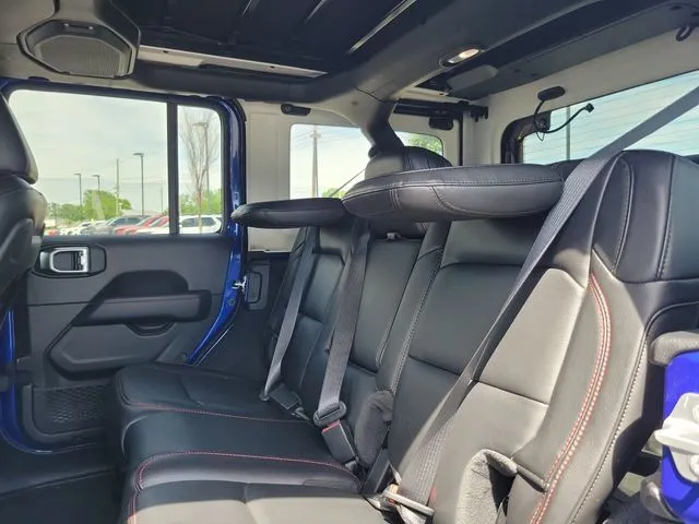 2020 Jeep Wrangler Unlimited Rubicon thumbnail 28