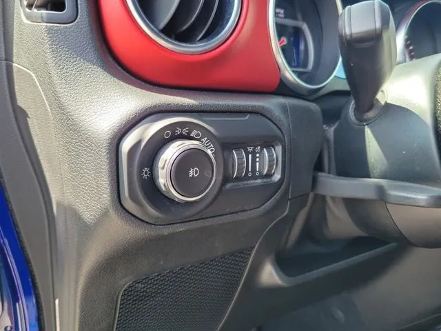 2020 Jeep Wrangler Unlimited Rubicon thumbnail 9