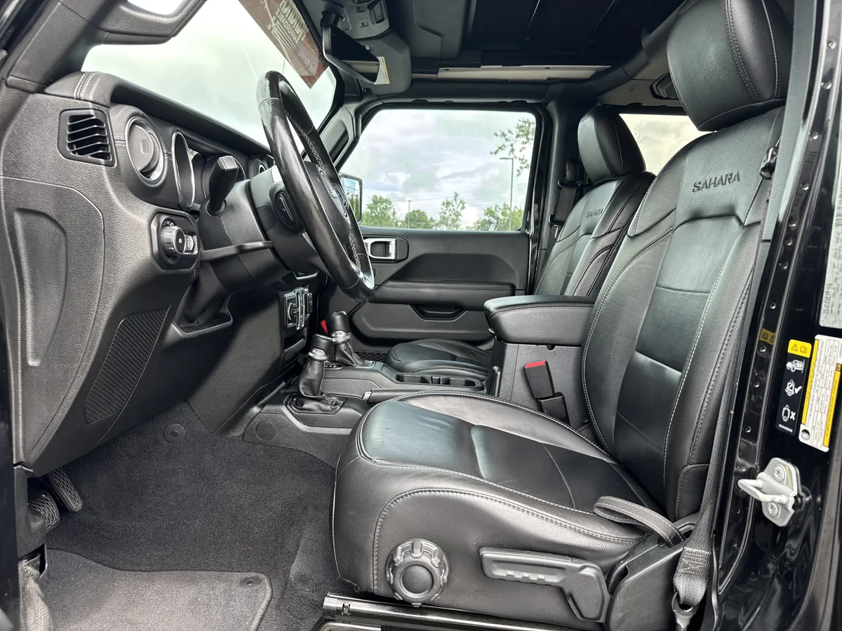 2020 Jeep Wrangler Unlimited Sahara thumbnail 15