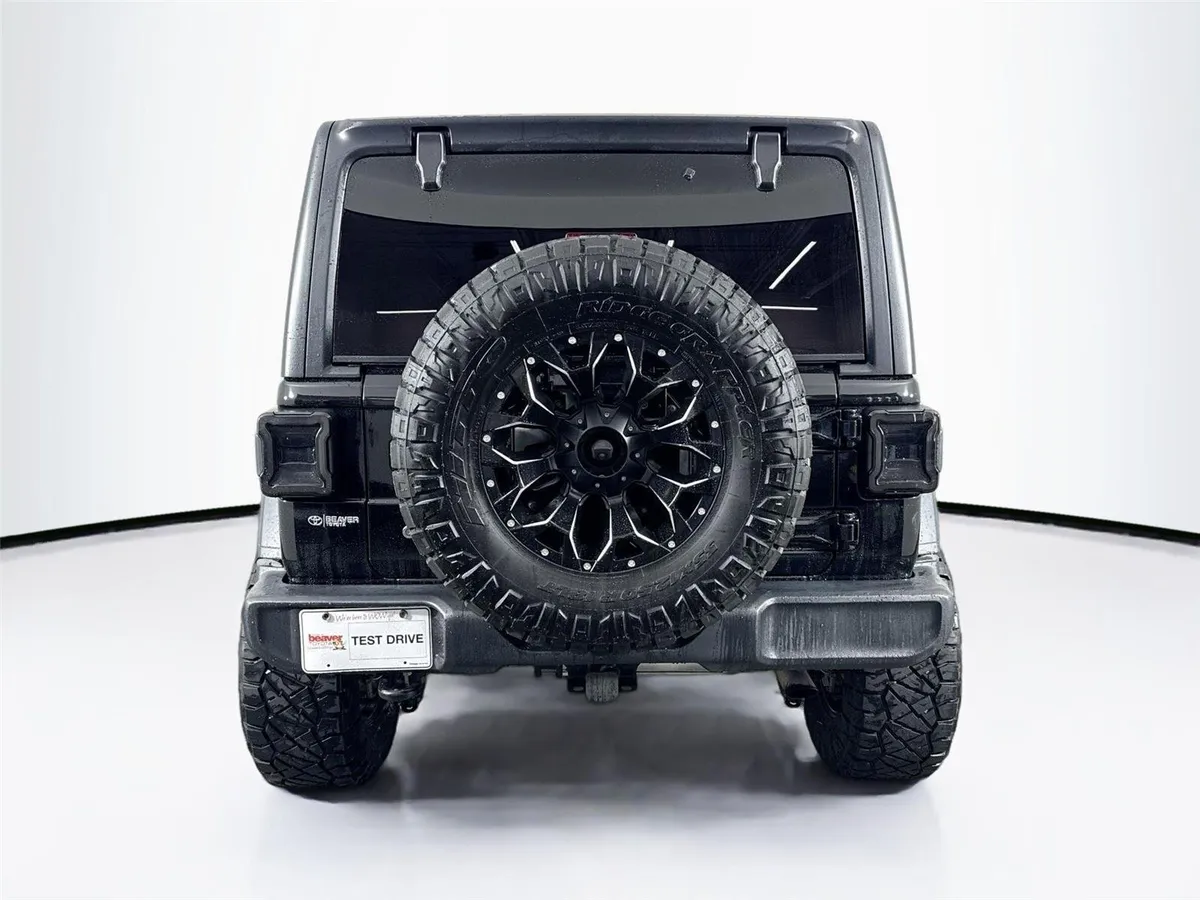 2020 Jeep Wrangler Unlimited Sport Altitude thumbnail 10