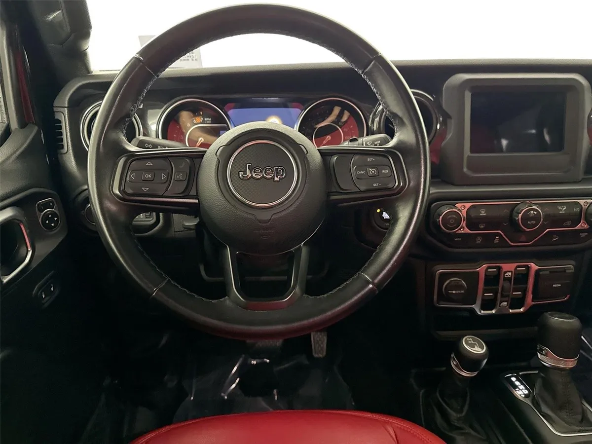 2020 Jeep Wrangler Unlimited Sport Altitude thumbnail 28