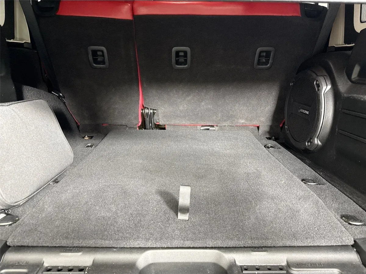 2020 Jeep Wrangler Unlimited Sport Altitude thumbnail 35