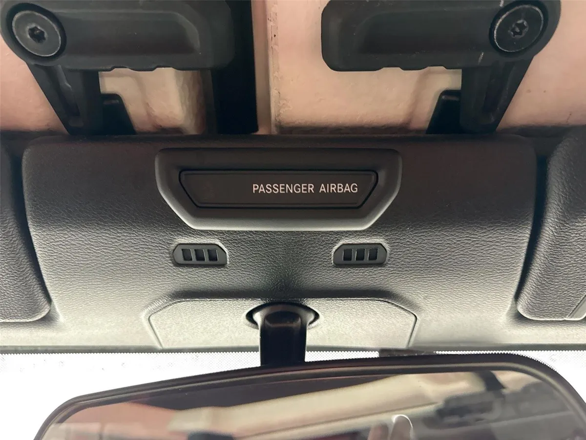 2020 Jeep Wrangler Unlimited Sport Altitude thumbnail 6