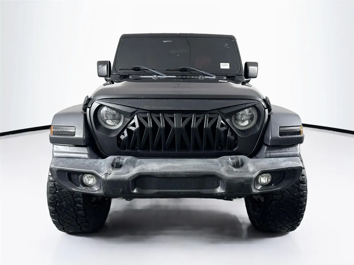 2020 Jeep Wrangler Unlimited Sport Altitude thumbnail 7