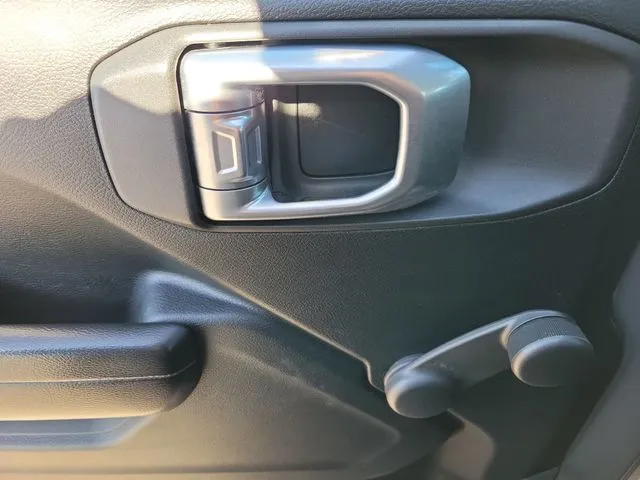 2020 Jeep Wrangler Unlimited Sport thumbnail 7