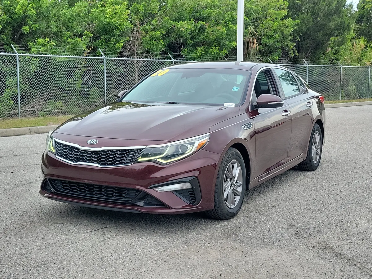 2020 Kia Optima LX thumbnail 4