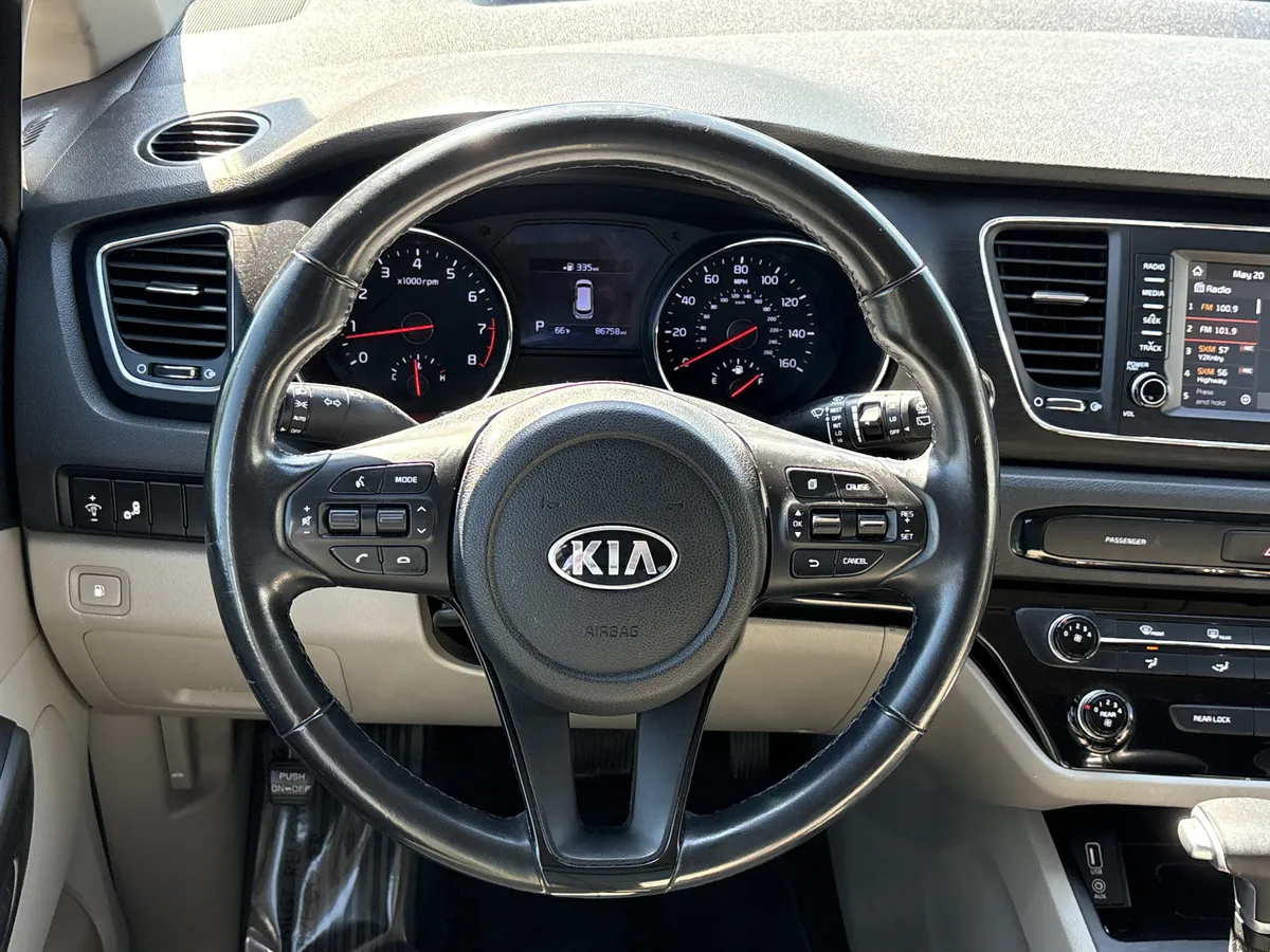 2020 Kia Sedona EX thumbnail 20