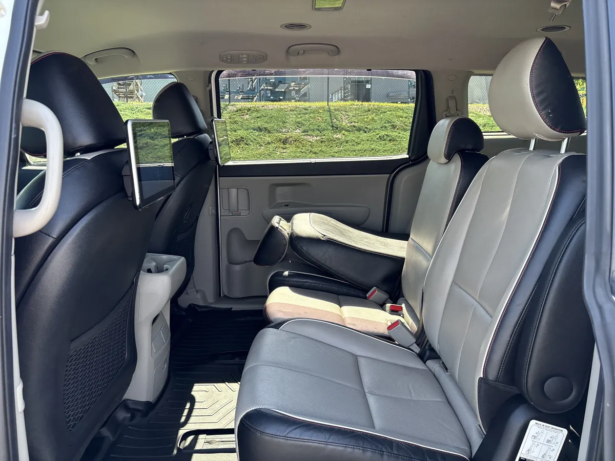 2020 Kia Sedona EX thumbnail 31